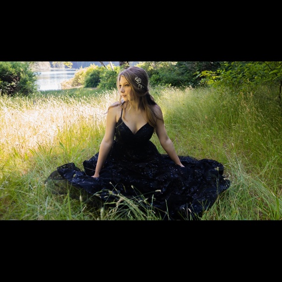 Hey there I’m Lily 😊 - Picture 2 of 4